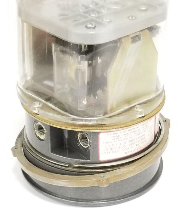DWYER 13-160136-02 PHOTOHELIC PRESSURE GAGE WE1206LR50 , CIRCUIT: HH 120V