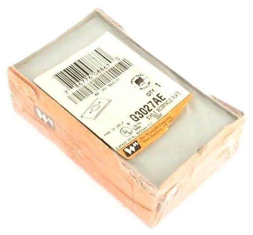 LOT OF 7 NEW WIREMOLD G3027AE GROUNDING RECEPTACLE PLATES, GRAY