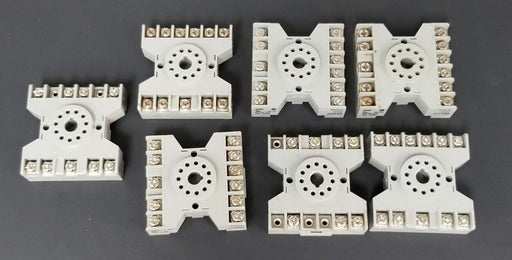 LOT OF 7 IDEC SR3P-06 RELAY BASES 10A, 300V, SR3P06