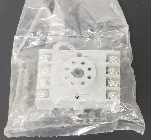 NEW DAYTON 5X852E RELAY SOCKET 10A, 300V, 8-BLADE