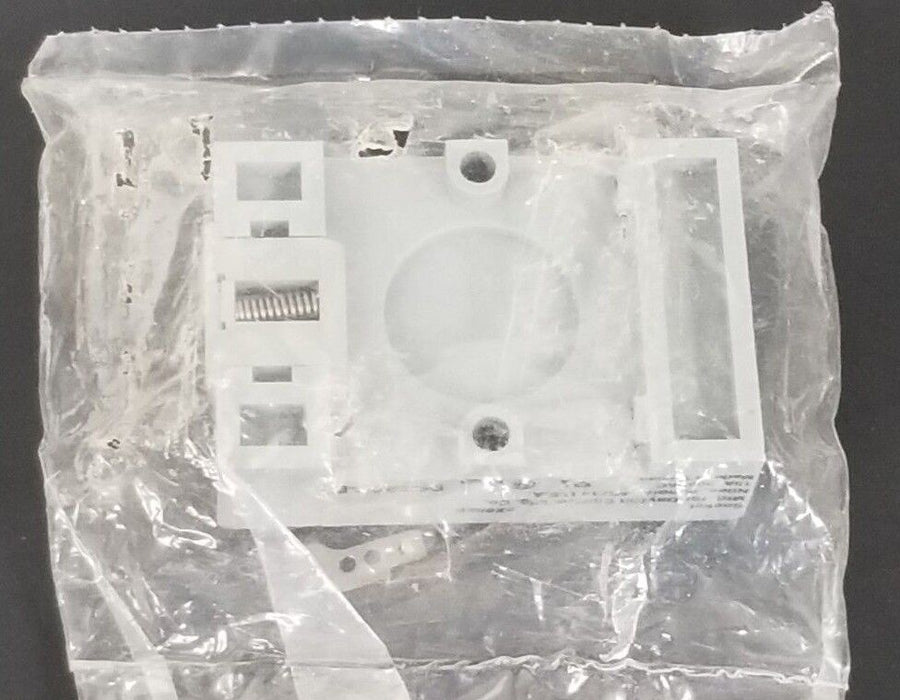 NEW DAYTON 5X852E RELAY SOCKET 10A, 300V, 8-BLADE