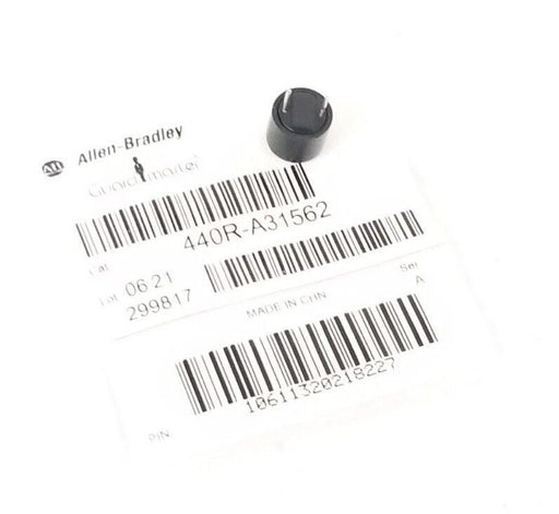 NEW ALLEN BRADLEY 440R-A31562 MONITORING SAFETY RELAY FUSE SER. A