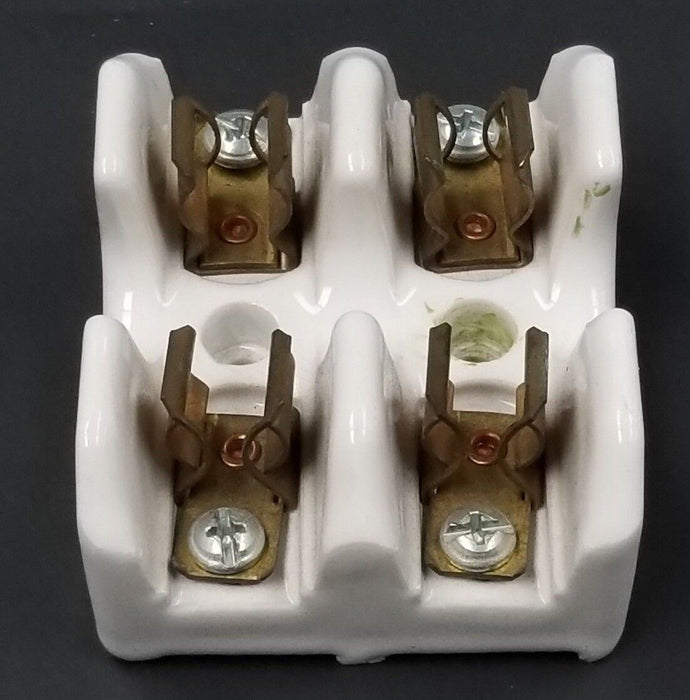 COOPER BUSSMANN 2604 PORCELAIN FUSE BLOCK