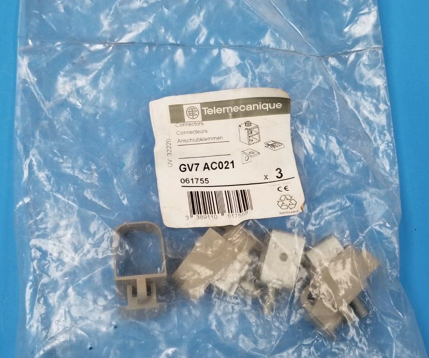 BAG OF 3 NEW TELEMECANIQUE GV7AC021 CONNECTORS