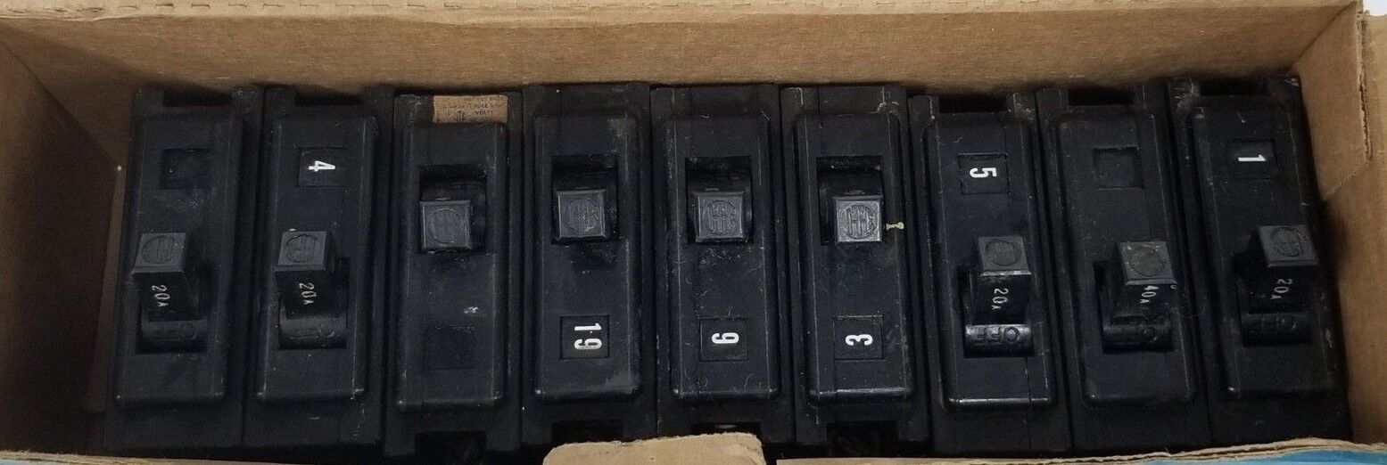 LOT OF 9 ITE EQ-P CIRCUIT BREAKERS 20A, 1P, 240V, EQ-P820