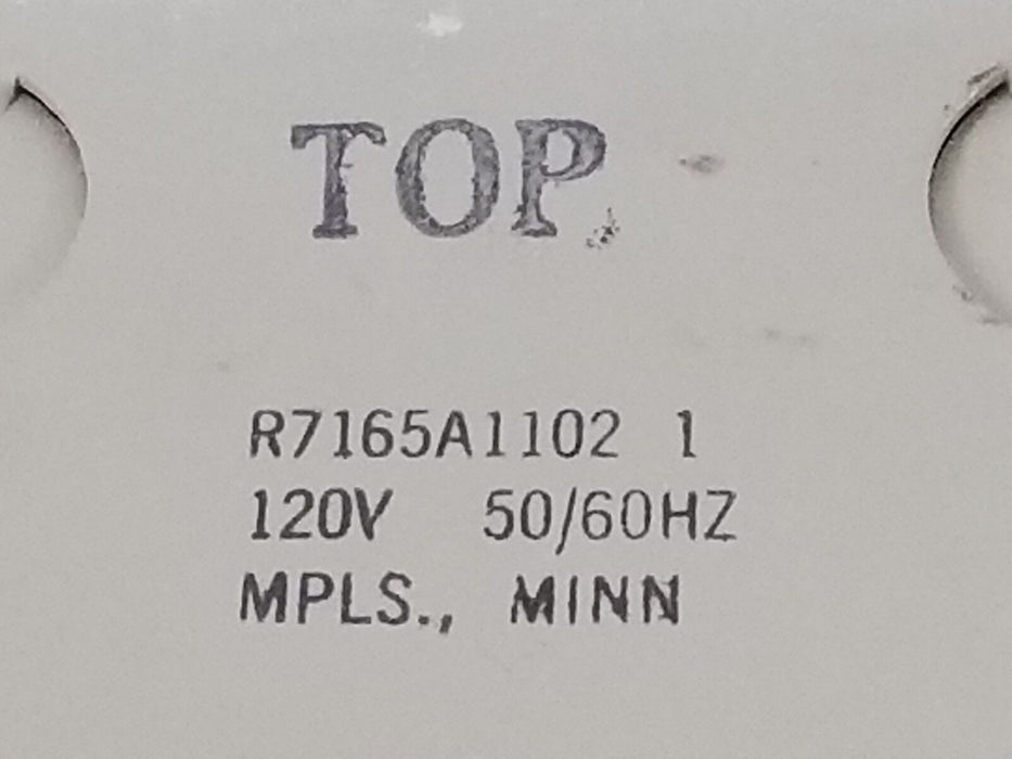 NIB HONEYWELL R7165A-1102 PROPORTIONING RELAY 120V, 50/60HZ, R7165A1102