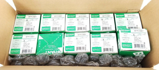 BOX OF 10 NEW BRYANT GFP15BY GROUND FAULT INTERRUPTER YELLOW 2P, 15A, 125V PLUGS