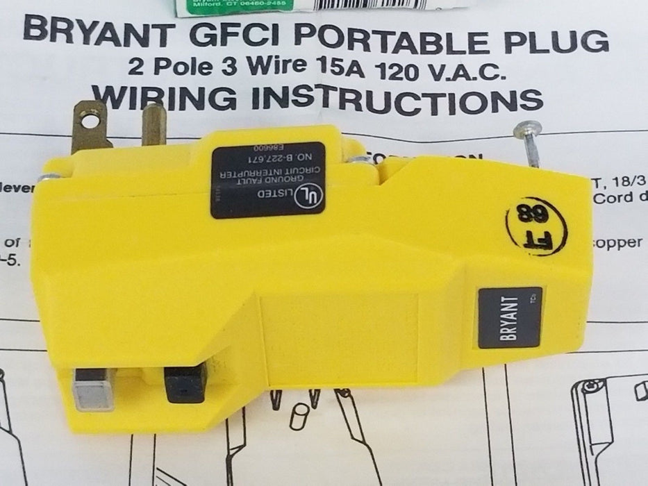 BOX OF 10 NEW BRYANT GFP15BY GROUND FAULT INTERRUPTER YELLOW 2P, 15A, 125V PLUGS