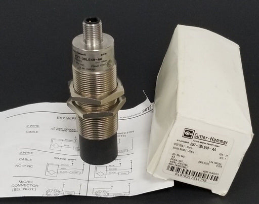 NIB CUTLER-HAMMER E57-30LE40-AA TUBULAR INDCUTIVE PROXIMITY SENSOR E5730LE40AA