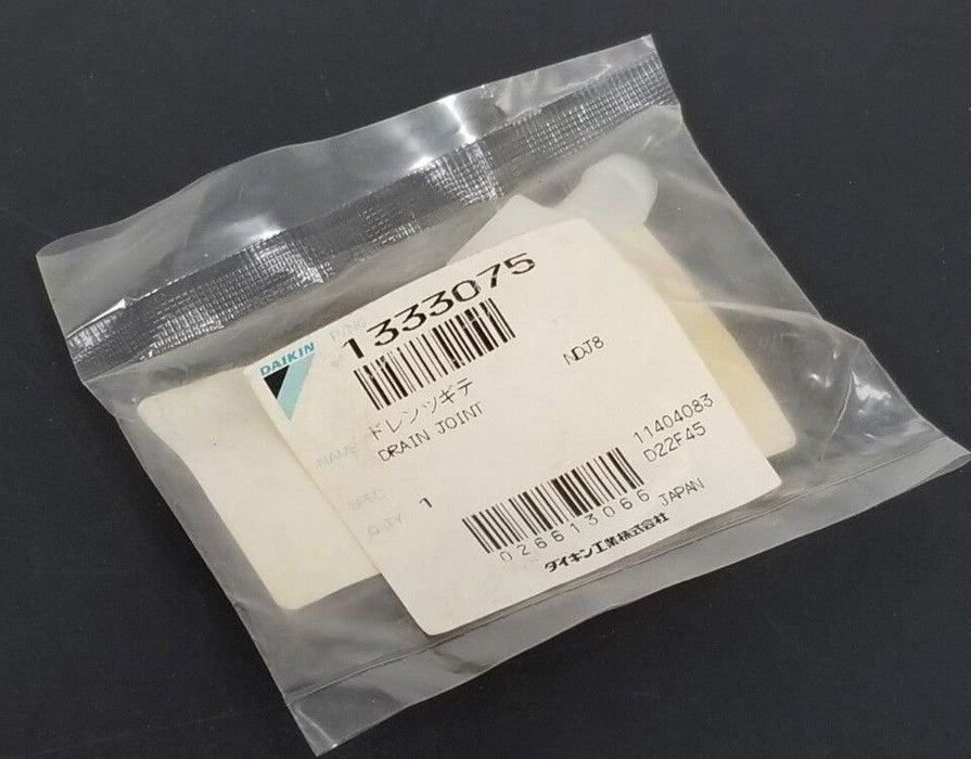 NEW IN BAG DAIKIN 1333075 DRAIN JOINT NDJ8 SB-1942667 #15 NDR151-103H-30