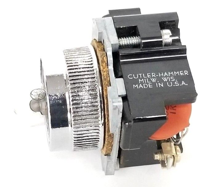 NIB CUTLER HAMMER 10250T228 INDICATOR LIGHT 440-480V NEON 1 HOLE MTG.