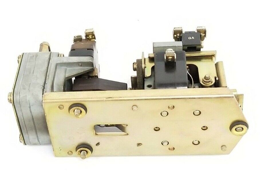 SQUARE D 9050-BO2D SER. E PNEUMATIC TIMING RELAY BO-2D B0-2D 9050BO2D