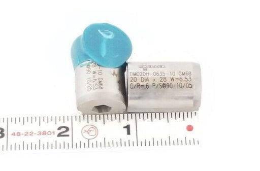 LOT OF 2 NEW MOELLER DM020H-0635-10 KEYED BUSHINGS GM68 20 DIA x 28 W=6.53