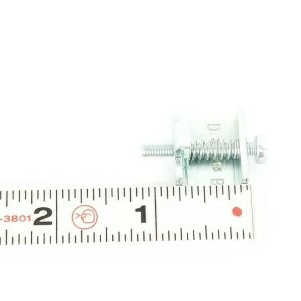 LOT OF 10 GENERIC 2AFE0-GEF0-9001 MOUNTING CLIPS 390-15