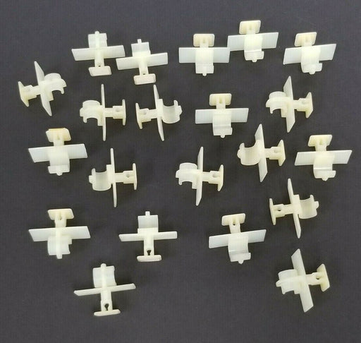 LOT OF 21 SQUARE D FUSEHOLDER ATTACHMENTS FOR 9080-GF6 TERMINAL BLOCKS