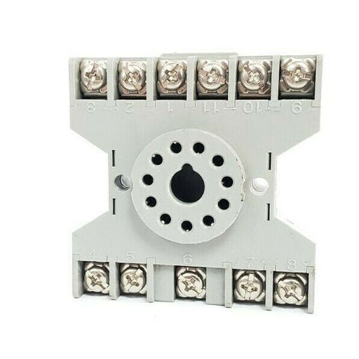 NEW IDEC SR3P-06 RELAY BASE 10A, 300V, SR3P06