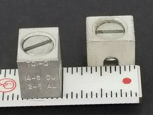 LOT OF 2 I-T-E TC1-Q1 CIRCUIT BREAKER TERMINAL LUGS TC1Q1
