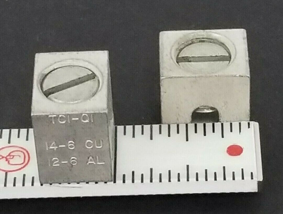 LOT OF 2 I-T-E TC1-Q1 CIRCUIT BREAKER TERMINAL LUGS TC1Q1