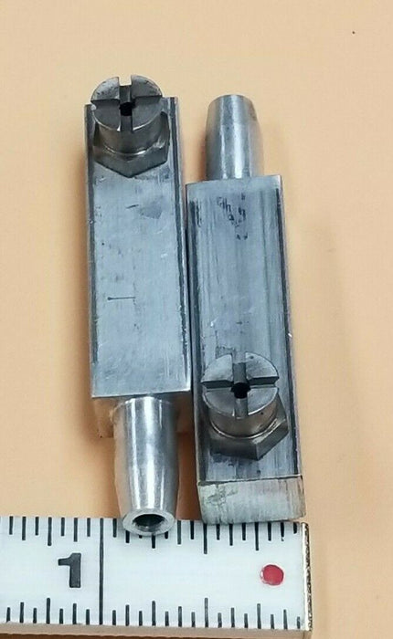 LOT OF 2 GENERIC FGXG13B151 SUCKER MANIFOLD ASSEMBLIES D6.11 LAR.