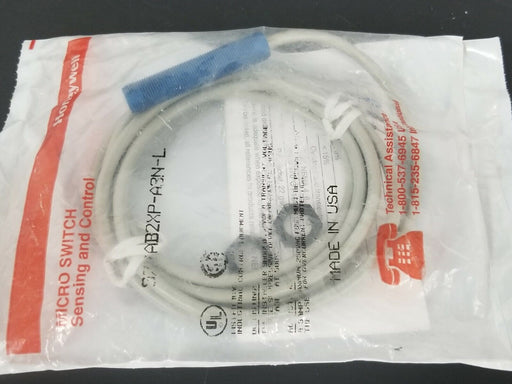 NIB HONEYWELL MICRO SWITCH 972AB2XP-A3N-L PROXIMITY SENSOR 972AB2XPA3NL