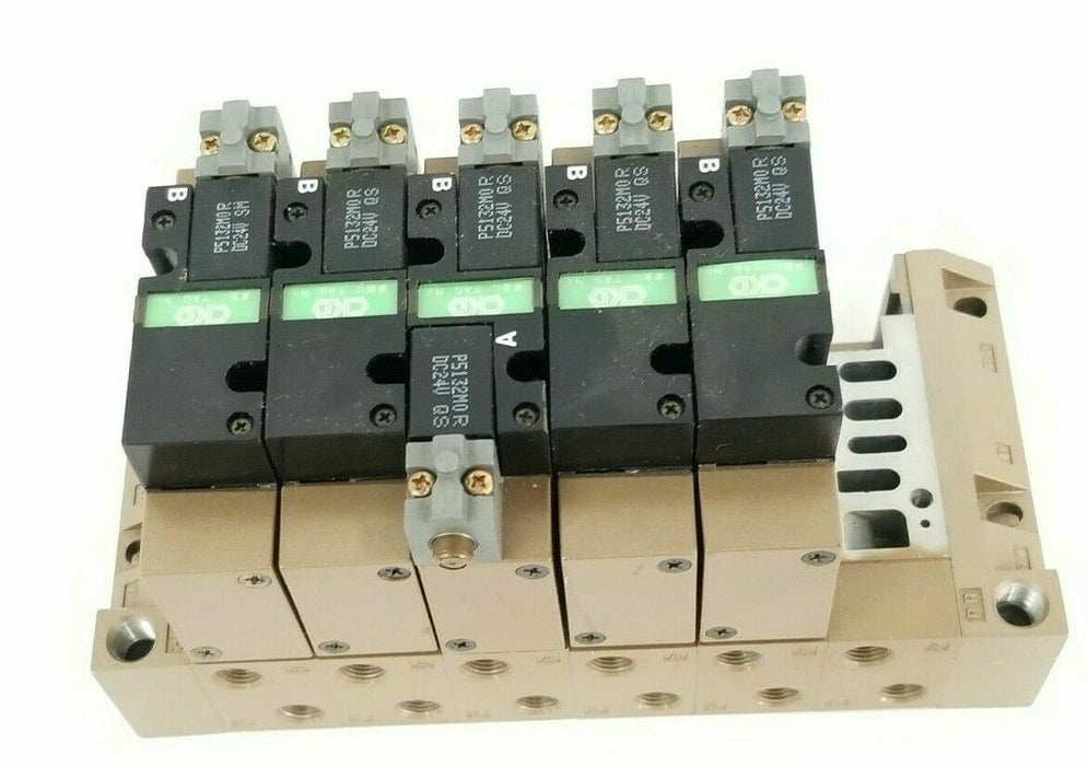 CKD 022001 MANIFOLD BLOCK W/ (5) 4L219 & (1) 4L229 SOLENOID VALVES, P5132M0R
