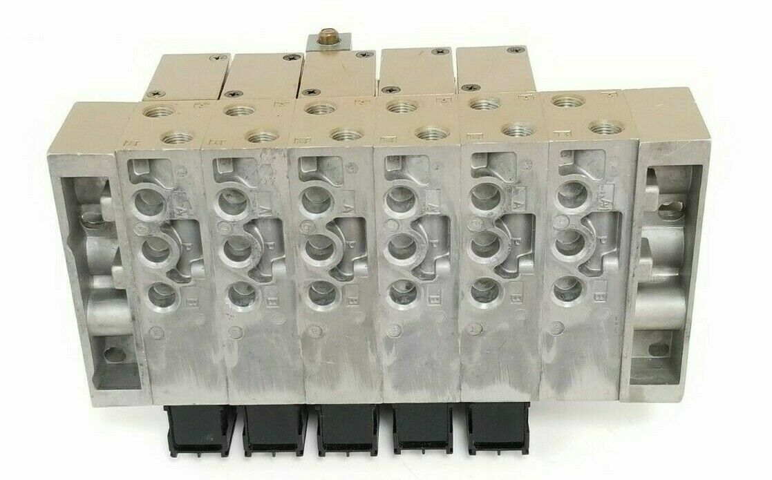CKD 022001 MANIFOLD BLOCK W/ (5) 4L219 & (1) 4L229 SOLENOID VALVES, P5132M0R
