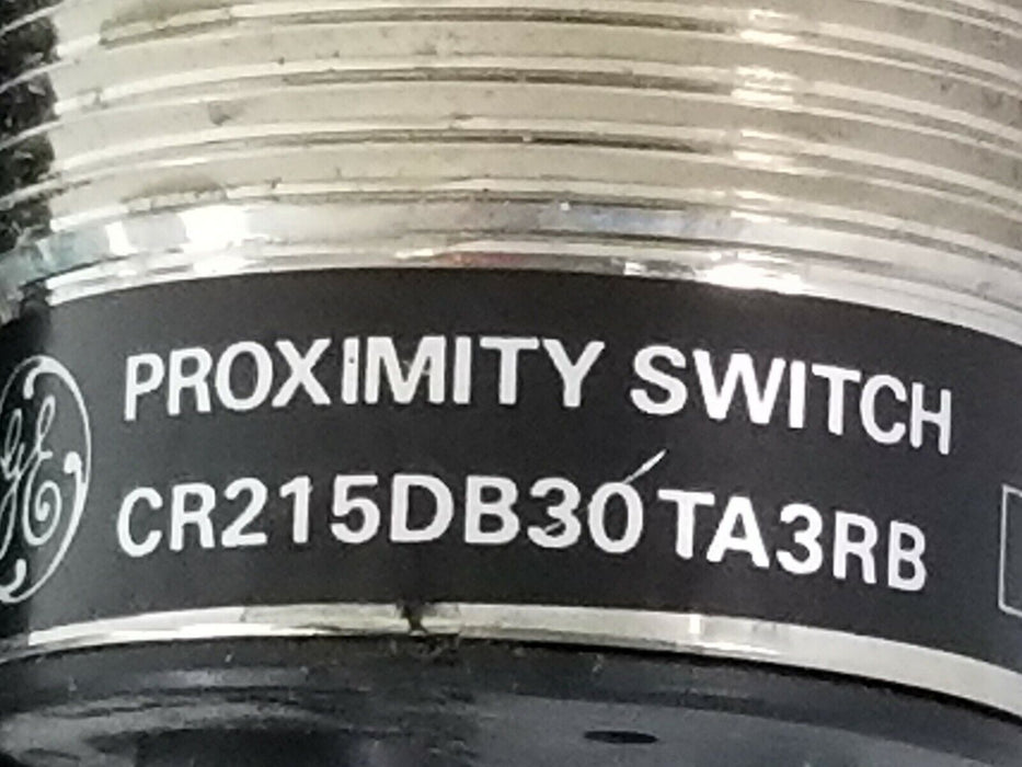 NEW GENERAL ELECTRIC CR215DB30TA3RB PROXIMITY SWITCH 10-30V DC