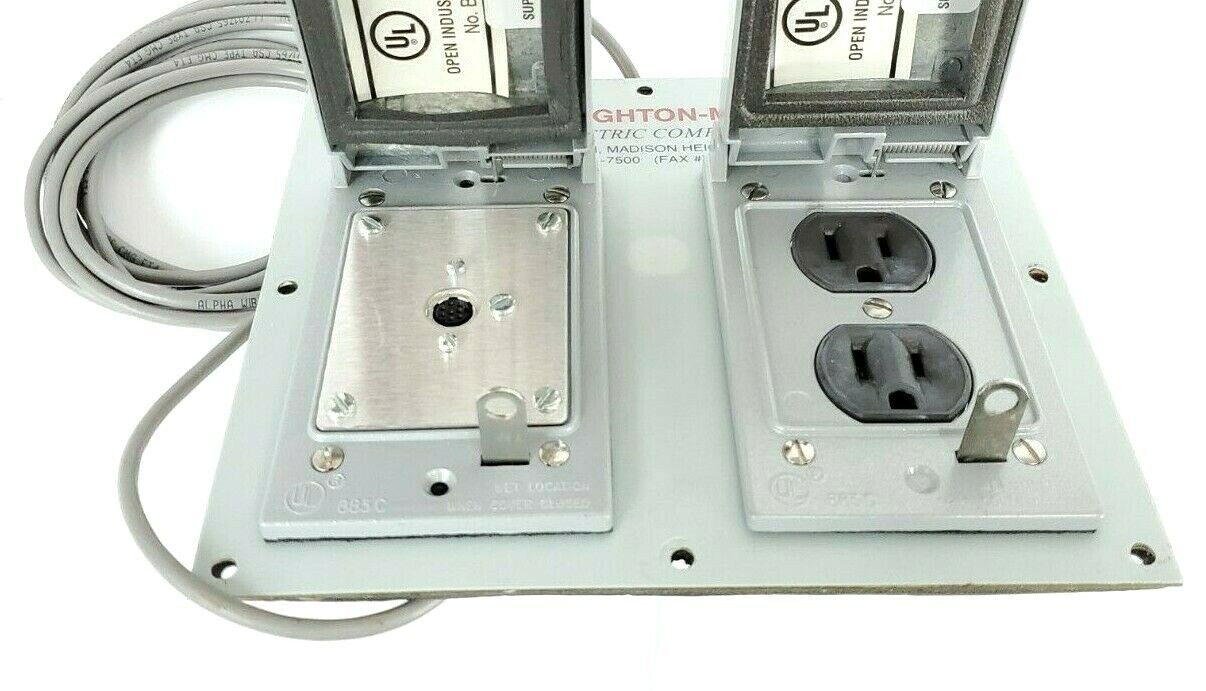 MCNAUGHTON-MCKAY BE-467766 INDUSTRIAL CONTROL PANEL MCMCCP-P5D CONVENIENCE PORT