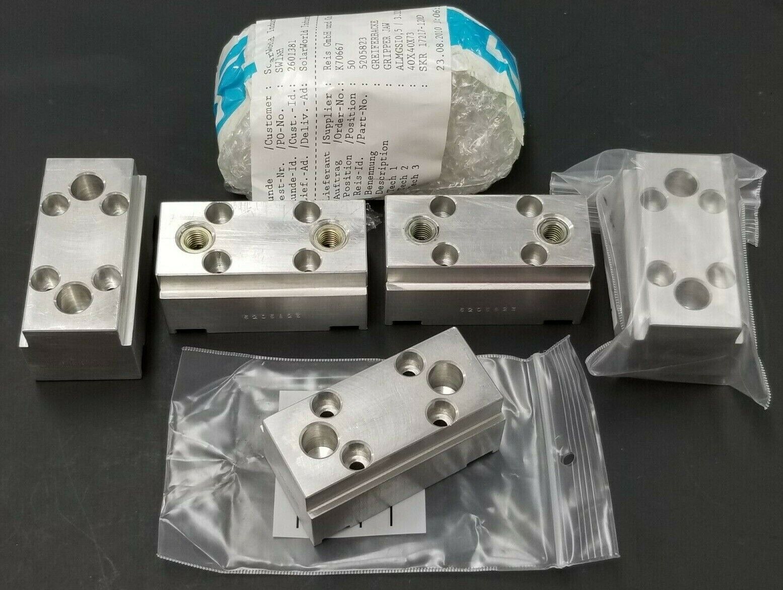 LOT OF 6 NEW REIS GmbH 5205823 GRIPPER JAWS F. RUBBER 40X40X73 SKR 17217-120D