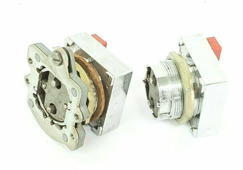 (2) EATON CUTLER-HAMMER E30AG COMPACT PUSHBUTTON OPERATORS SER. A4 (INCOMPLETE)