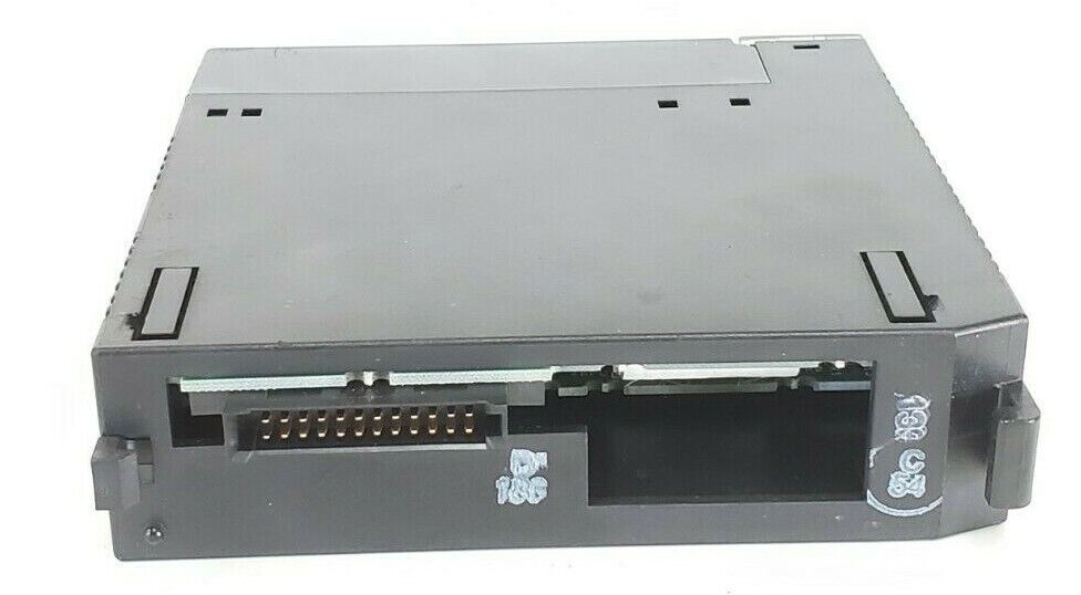 GE FANUC IC693MDL753E OUTPUT MODULE 12/24VDC .5A 32PT 44A732232-G01