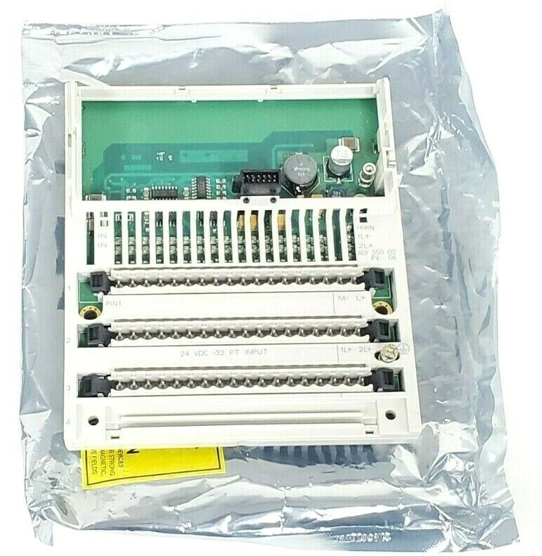 SCHNEIDER MODICON TSX MOMENTUM 170ADI35000 I/O BASE 24VDC-32PT IN PV: 06, RL: 17