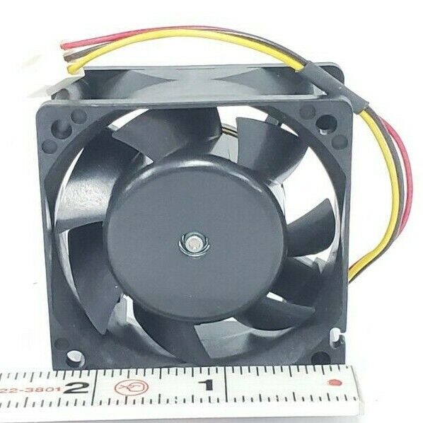 NEW PANAFLO FBA06A12H DC BRUSHLESS FAN DC12V 0.22A, 8E2600-1CS