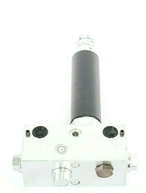 NEW ENERPAC PRV1 PRESSURE REDUCE VALVE 811 M15 VZP 1-CZ1/180/5 R