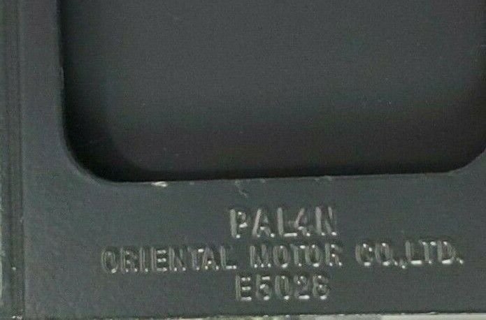 NEW ORIENTAL MOTOR KBLM460GD-CM VEXTA AC SERVO MOTOR 3000RPM W/ 4GD5K GEARHEAD