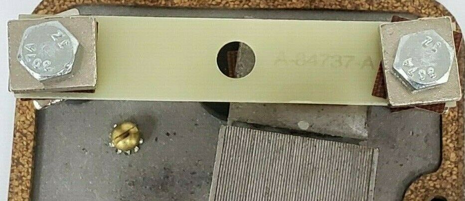 FMC TECHNOLOGIES SYNTRON V-20 MAGNETIC VIBRATOR 115V 2.0A 60HZ *INCOMPLETE*