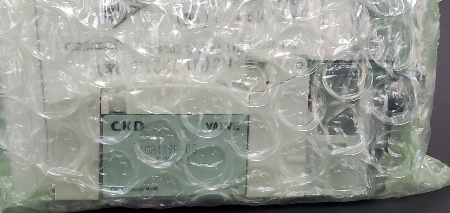 NIB CKD 4GB119R-00-E0NK-3 VALVE DC24V,  4GB119R00E0NK3