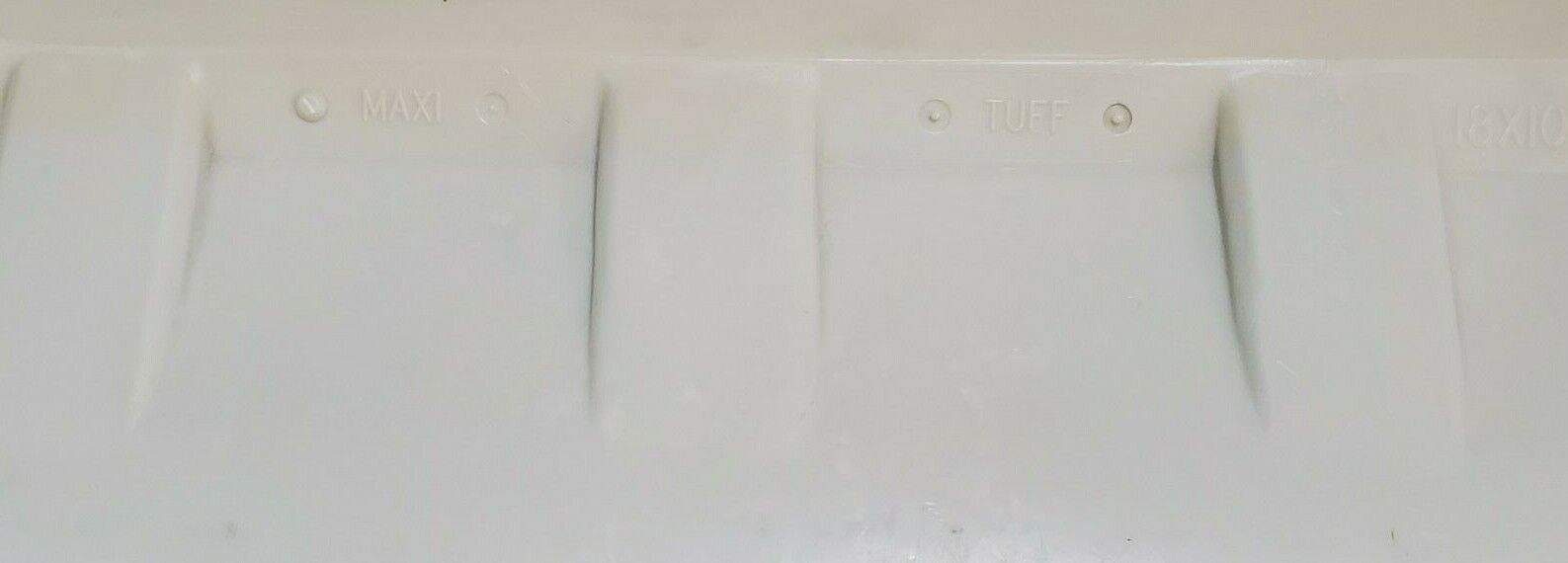 NEW MAXI-LIFT INC. 18x10 MAXI TUFF AA BUCKET