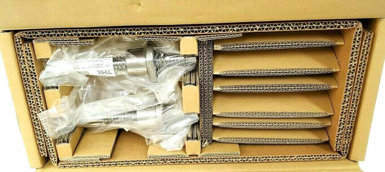 BOX OF 2 NEW THK BTK2005V-2.6ZZ+210LT-H1KG BALL SCREWS AIH06115