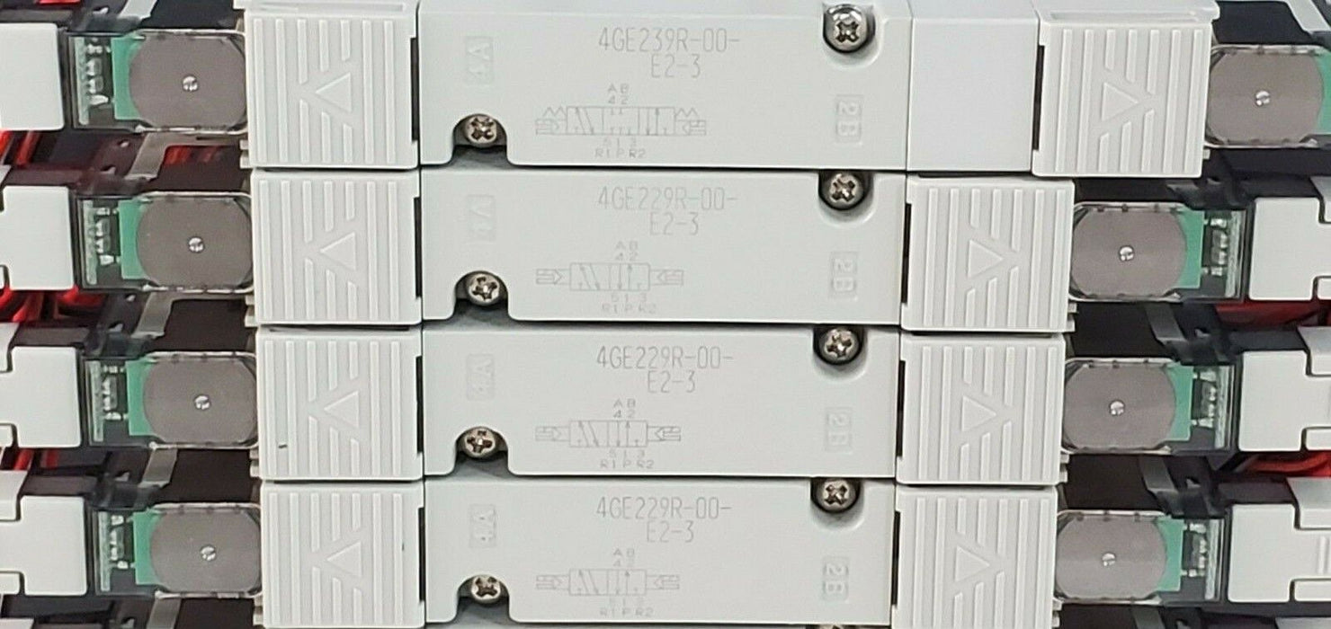 NIB CKD M4GE280R-06-E2-5-3 DISCRETE VALVE MANIFOLD ASSEMBLY M4GB120RC6E2HZ1D