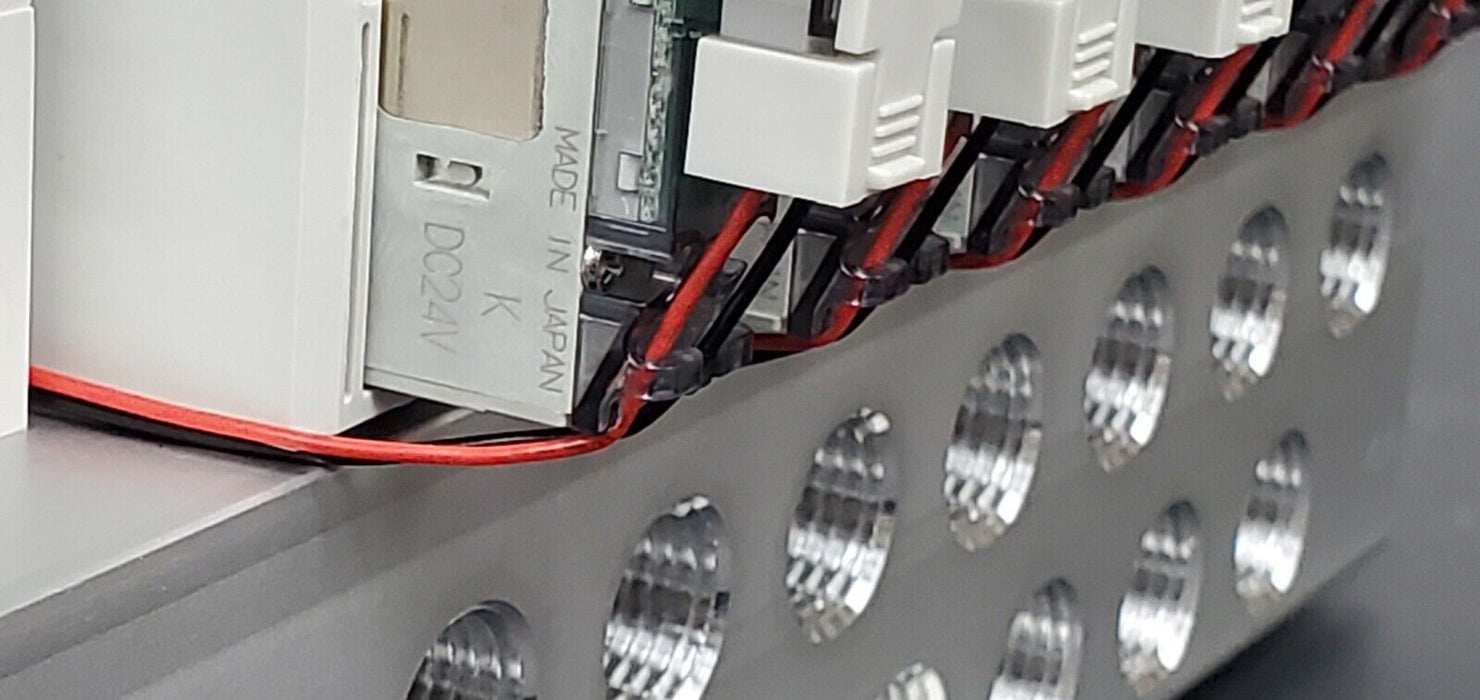 NIB CKD M4GB320R-08-T10K-7-3 VALVE MANIFOLD ASSEMBLY DC24V, M4GB320R08T10K73