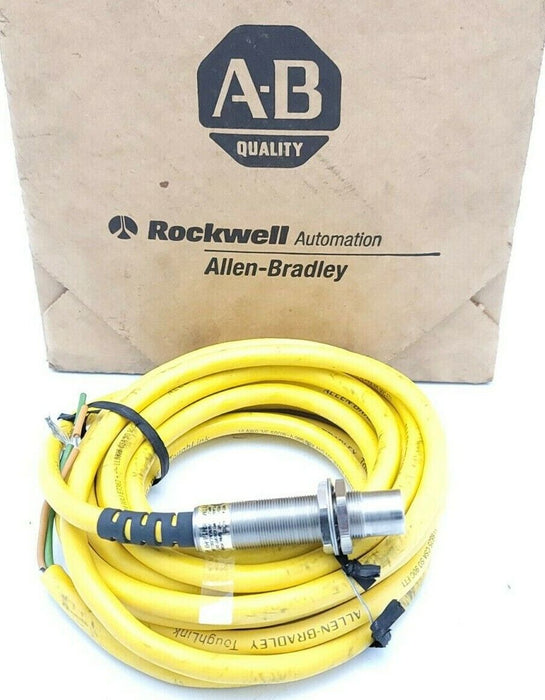 NEW ALLEN BRADLEY 871TM-B8N18-HX PROXIMITY SWITCH 40-250VAC/DC SER. A