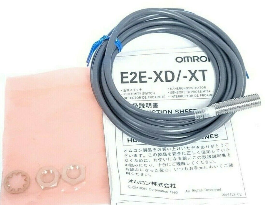 LOT OF 2 NIB OMRON E2E-X2D1-N PROXIMITY SWITCHES 8MM 2MM SENSING 2M CABLE