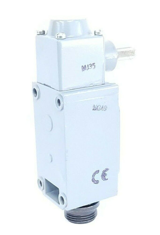 NEW ALLEN BRADLEY Z-16065 OPERATOR HEAD W/ BODY RECEPTACLE Z16065