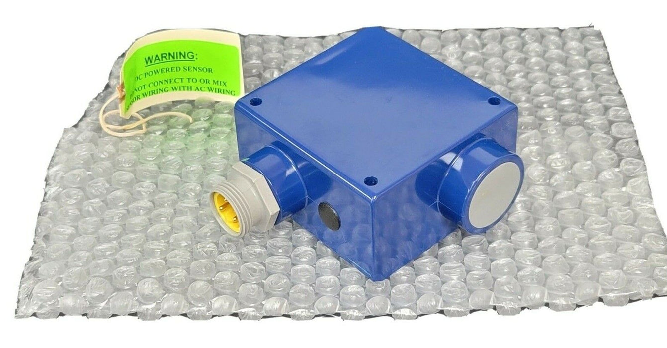 NIB SCHNEIDER ELECTRIC HYDE PARK SM553A000 ULTRASONIC PROXIMITY SENSOR