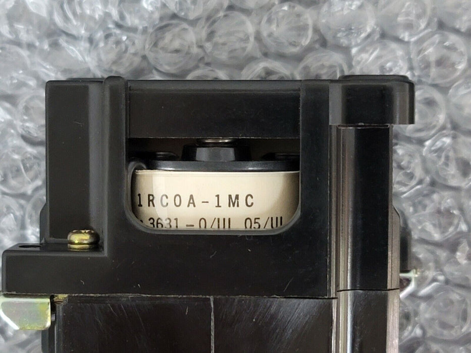 NEW FUJI ELECTRIC CAT. 1RH862# TYPE: SRC50-3F UL CONTACTOR 1RH862-110/120-60