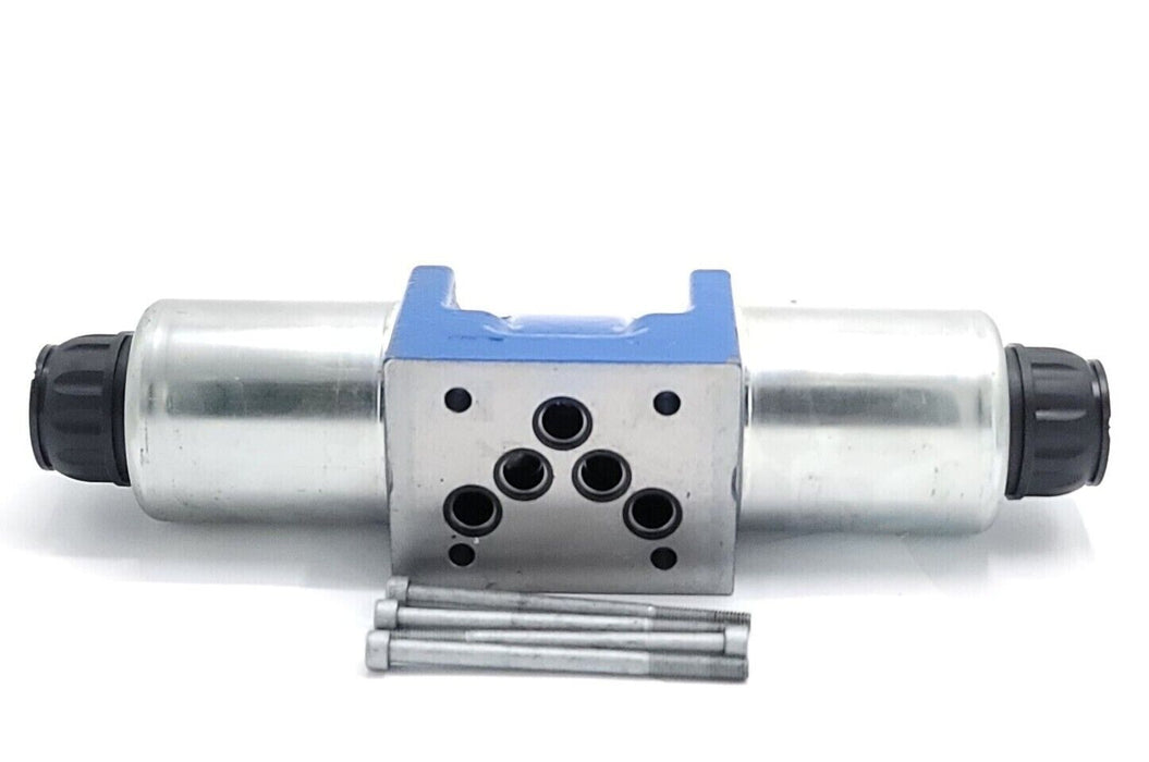 NEW BOSCH REXROTH 4WE 10 W50/EG24N9K4/M CONTROL VALVE R901278773