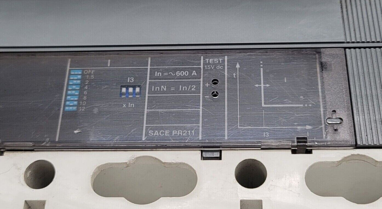 ABB S6H SACE S6 ISOMAX INSTANTANEOUS CIRCUIT BREAKER W/ SACE PR211 TRIP UNIT