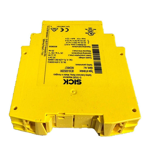 SICK UE10-3OS2D0 / UE103OS2D0 SAFETY RELAY 6024917 24VDC 2.4W UE10-3OS