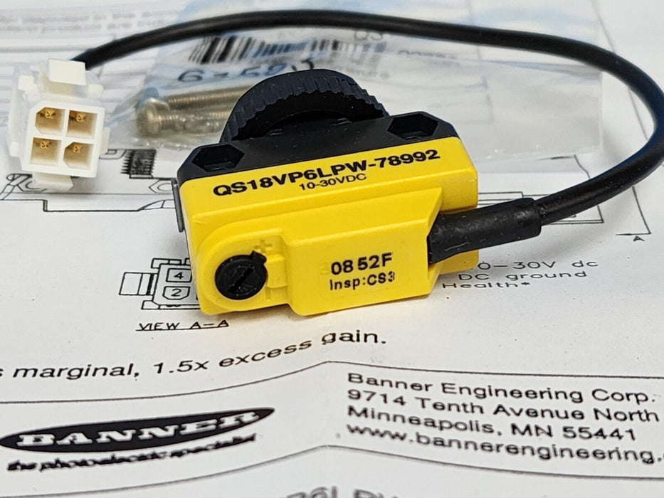 NIB BANNER QS18VP6LPW-78992 PHOTOELECTRIC SENSOR 78992